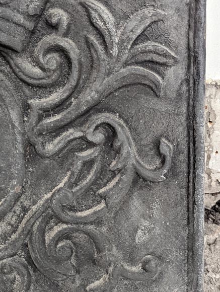 Small fireback with arms of France Small fireback with arms of France-3