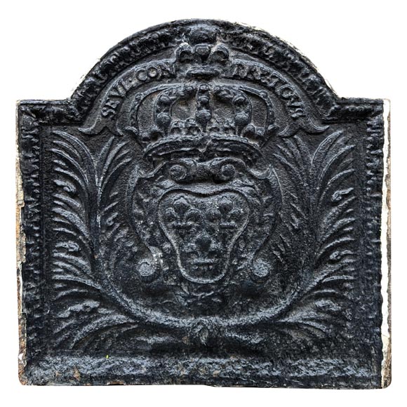 Fireback with the coat of arms of France and the motto  Fireback with the coat of arms of France and the motto