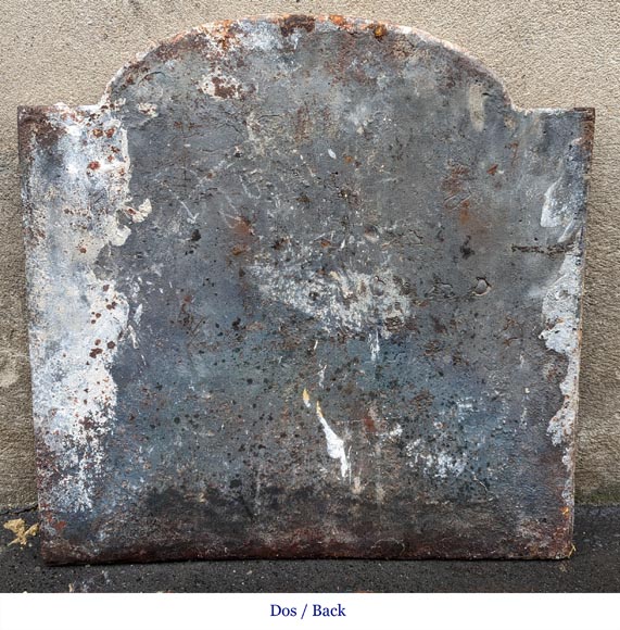 18th century fireback depicting contemporary figures 18th century fireback depicting contemporary figures-4