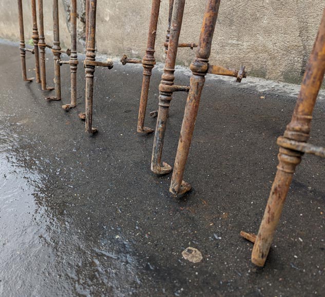 Set of cast iron espagnolettes, Louis XV style, period 18th c Set of cast iron espagnolettes, Louis XV style, period 18th c-3