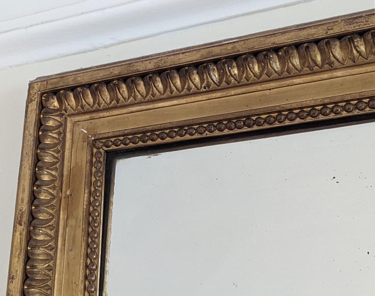 Louis XVI style gilded trumeau with pearl decoration Louis XVI style gilded trumeau with pearl decoration-2