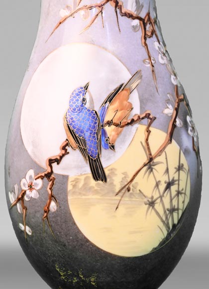 BACCARAT, Pair of vases with Japanese decoration, circa 1900 BACCARAT, Pair of vases with Japanese decoration, circa 1900-1