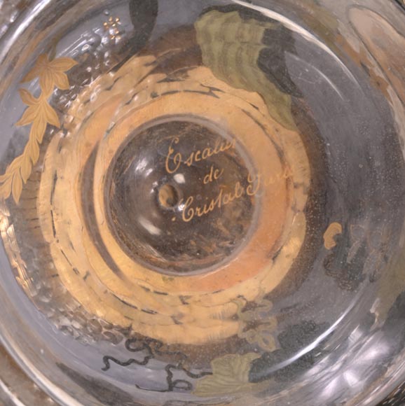 L’Escalier de CRISTAL – Japonist Glass Clock in the Shape of a Sphere Emerging from a Lotus Flower L’Escalier de CRISTAL – Japonist Glass Clock in the Shape of a Sphere Emerging from a Lotus Flower-15