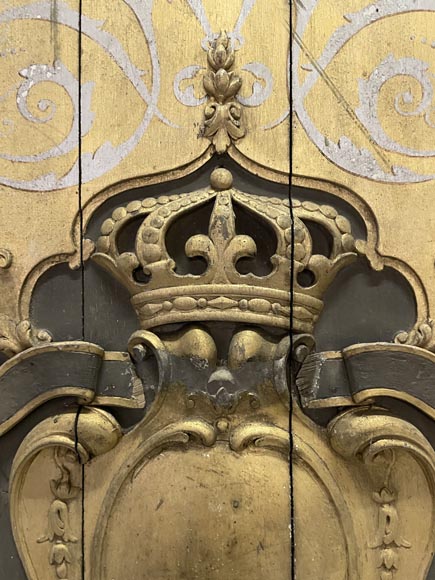 Carved and gilded wood paneling Carved and gilded wood paneling-10