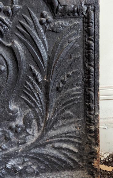Fireback with the Arms of France from the 18th century Fireback with the Arms of France from the 18th century-3