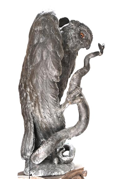 Anonymous, Bronze statue of a Eurasian eagle-owl clutching a snake, late 19th-early 20th century Anonymous, Bronze statue of a Eurasian eagle-owl clutching a snake, late 19th-early 20th century-2