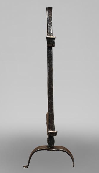 Pair of straight high andirons Pair of straight high andirons-1