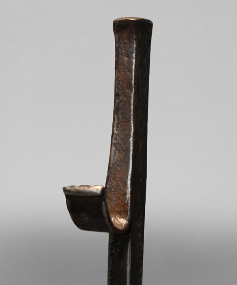 Pair of straight high andirons Pair of straight high andirons-3