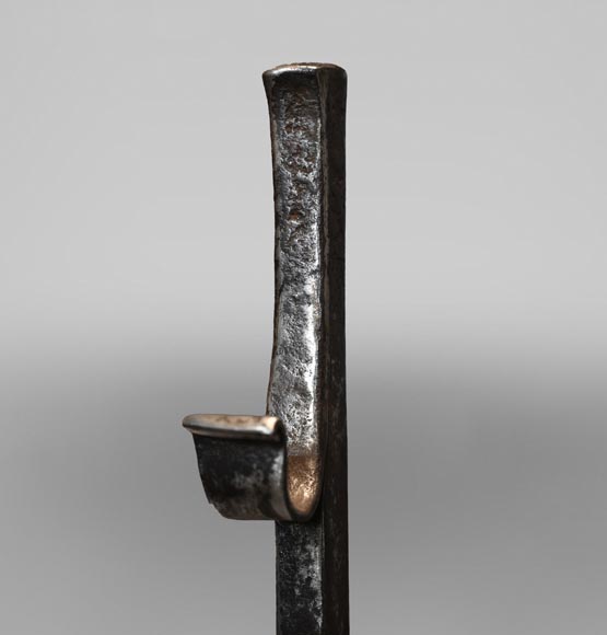 Pair of straight high andirons Pair of straight high andirons-4