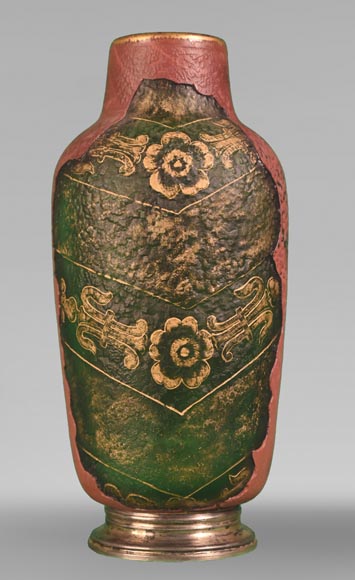 DAUM brothers, Vase with a Rampant Lion, circa 1893 DAUM brothers, Vase with a Rampant Lion, circa 1893-1