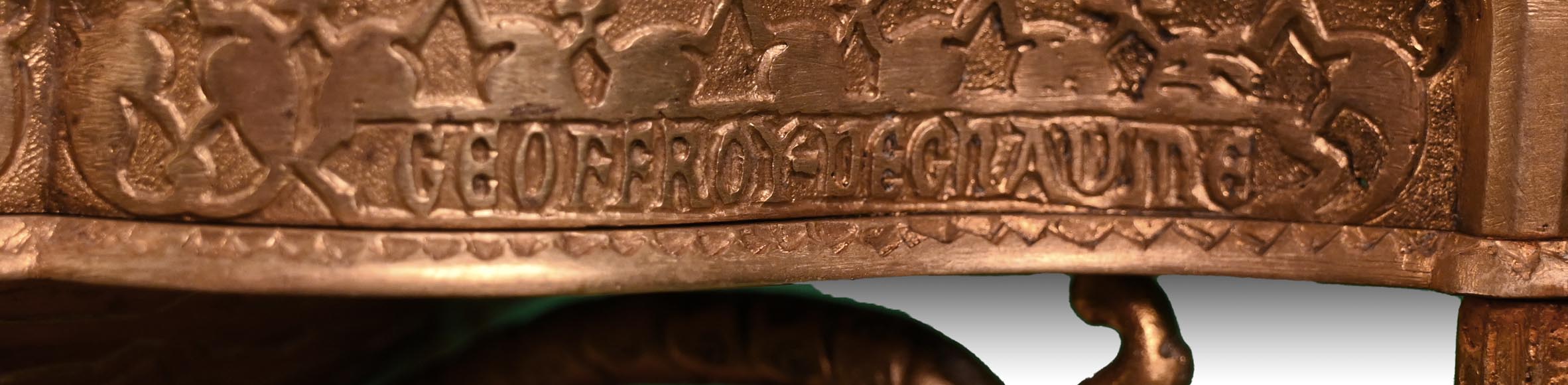 Victor GEOFFROY-DECHAUME (model), Auguste-Maximilien DELAFONTAINE (bronze caster), “Persian” Gilt Bronze Clock Set, circa 1852 Victor GEOFFROY-DECHAUME (model), Auguste-Maximilien DELAFONTAINE (bronze caster), “Persian” Gilt Bronze Clock Set, circa 1852-10