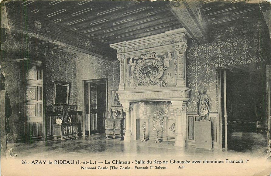 Monumental antique Neo-Renaissance style stone mantel coming from the Chateau of Montgeon Monumental antique Neo-Renaissance style stone mantel coming from the Chateau of Montgeon-12