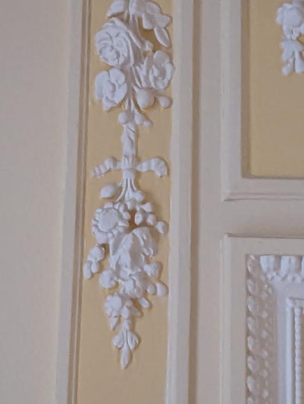 Louis XVI style trumeau decorated with a basket and garlands of flowers Louis XVI style trumeau decorated with a basket and garlands of flowers-4