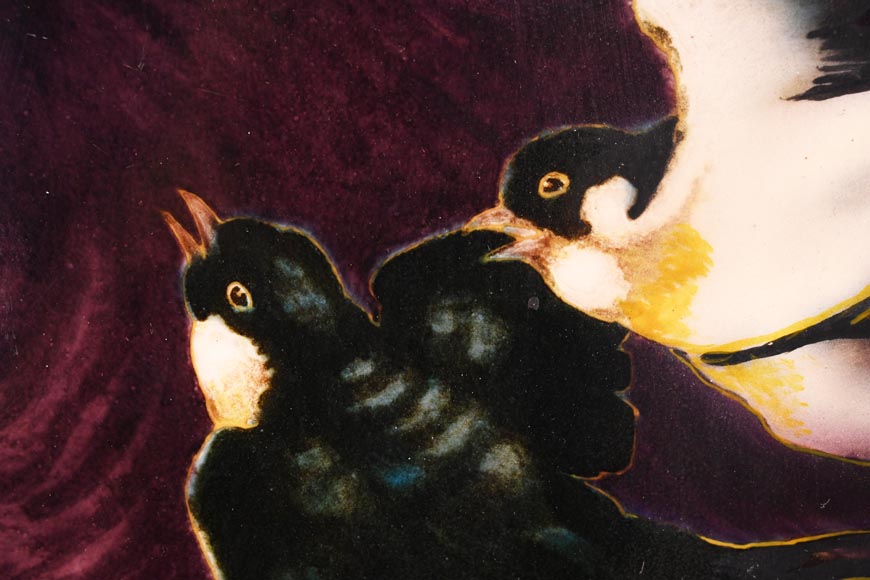 Théodore DECK, circular dish with eggplant base with swallows Théodore DECK, circular dish with eggplant base with swallows-1