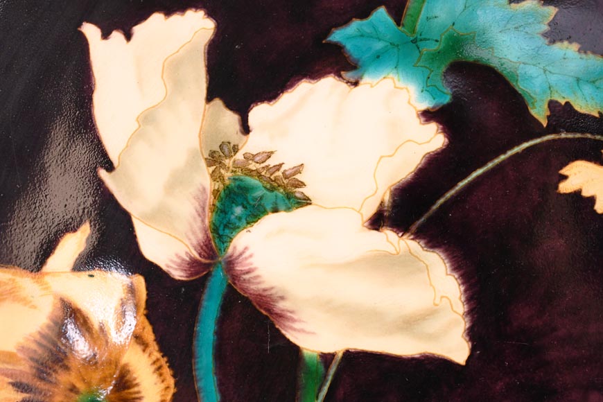 Théodore DECK, circular dish with eggplant base with swallows Théodore DECK, circular dish with eggplant base with swallows-4