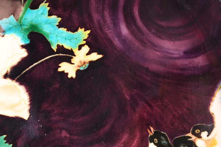 Théodore DECK, circular dish with eggplant base with swallows Théodore DECK, circular dish with eggplant base with swallows-5