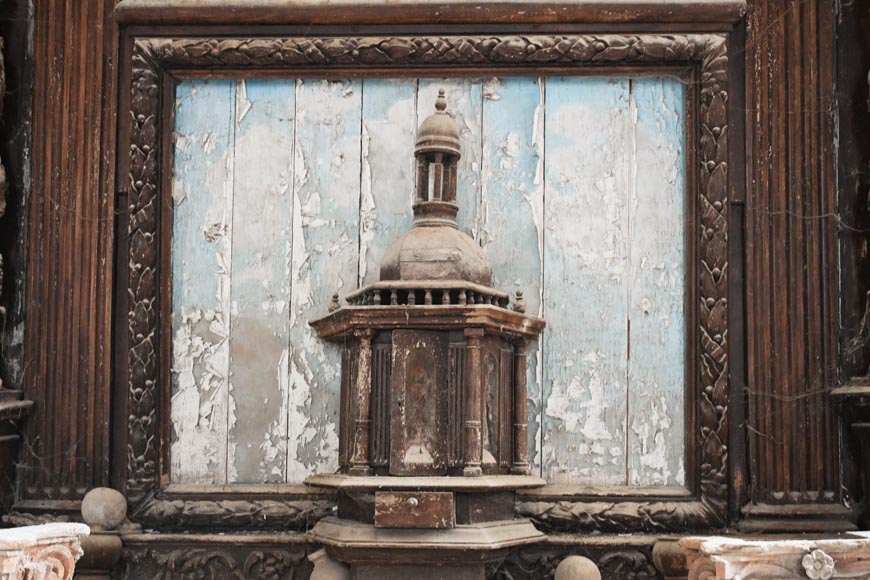 Baroque church altar and altarpiece of the 17th century-11