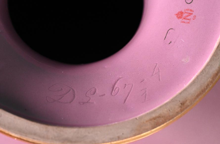 Sèvres Manufacture, Cubiform Vase with Tightrope Dancers, 1867-1869 Sèvres Manufacture, Cubiform Vase with Tightrope Dancers, 1867-1869-14