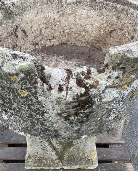 Imposing antique stone stoup Imposing antique stone stoup-7