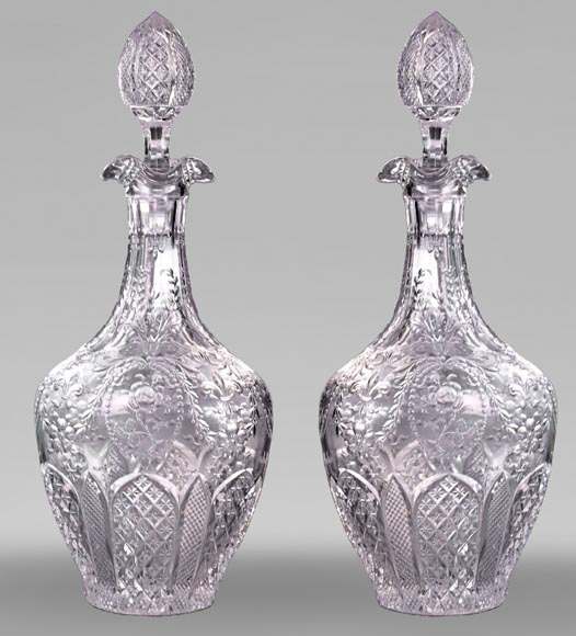 Pair of Engraved Crystal Wine Decanters, Cristallerie de Saint-Louis Pair of Engraved Crystal Wine Decanters, Cristallerie de Saint-Louis-0