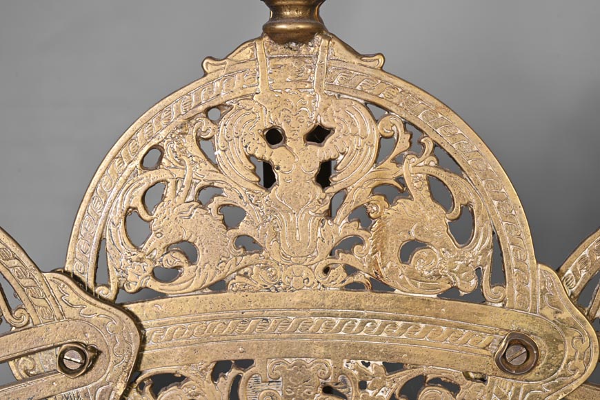 Large Napoleon III style fan-shaped fire screen with dolphin and putti decoration Large Napoleon III style fan-shaped fire screen with dolphin and putti decoration-3