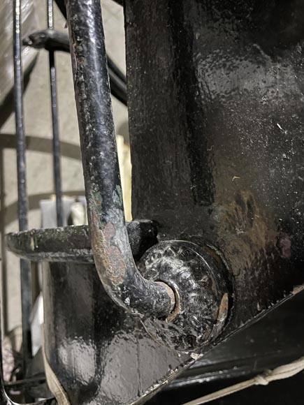 Spiral staircase in painted oak Spiral staircase in painted oak-9