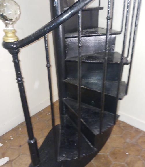 Spiral staircase in painted oak Spiral staircase in painted oak-13