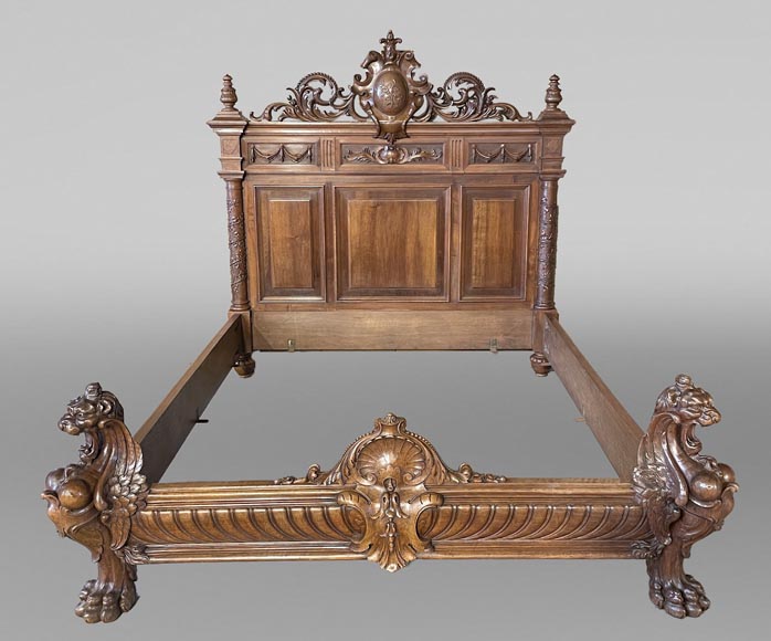 Napoleon III bed in walnut, 19th century Napoleon III bed in walnut, 19th century-1
