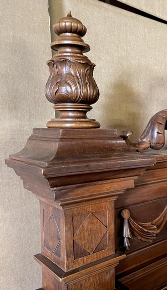 Napoleon III bed in walnut, 19th century Napoleon III bed in walnut, 19th century-8