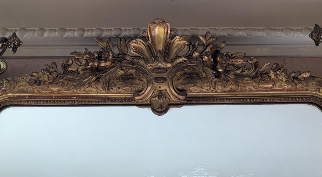 Regency-style gilded trumeau Regency-style gilded trumeau-1