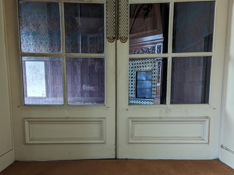 Small-paned double door Small-paned double door-2