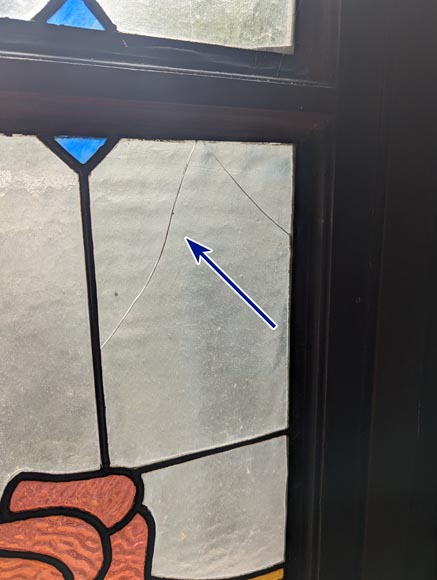 Large Napoleon III stained glass window with rose decorations Large Napoleon III stained glass window with rose decorations-10