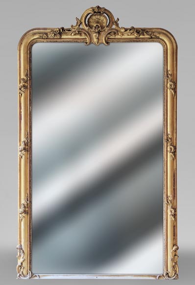 Napoleon III-style gilded trumeau with openwork shells Napoleon III-style gilded trumeau with openwork shells-0