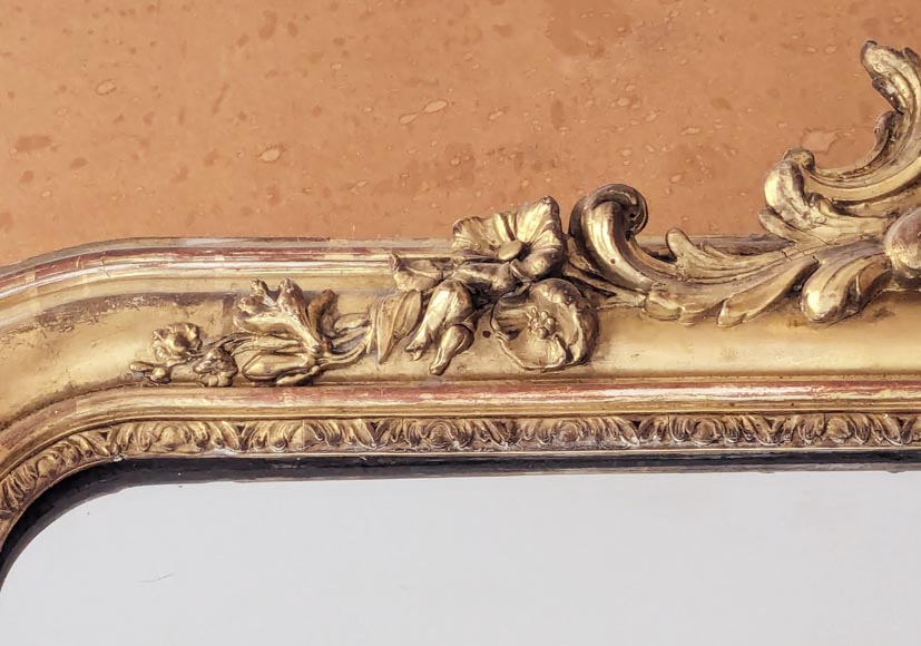 Napoleon III-style gilded trumeau with openwork shells Napoleon III-style gilded trumeau with openwork shells-3