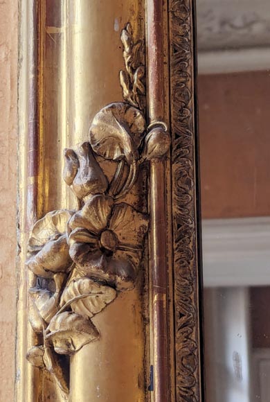 Napoleon III-style gilded trumeau with openwork shells Napoleon III-style gilded trumeau with openwork shells-4