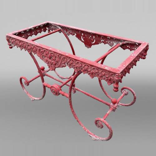 Napoleon III table base in painted cast iron