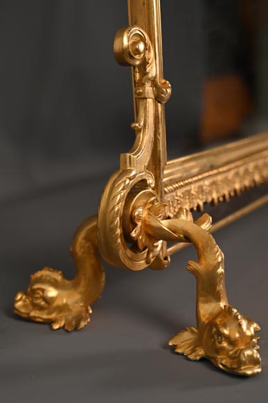 Napoleon III style fireback with woman's mask and garland of flowers in gilded bronze and glass. Napoleon III style fireback with woman's mask and garland of flowers in gilded bronze and glass.-6