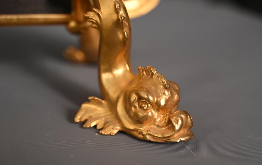 Napoleon III style fireback with woman's mask and garland of flowers in gilded bronze and glass. Napoleon III style fireback with woman's mask and garland of flowers in gilded bronze and glass.-9