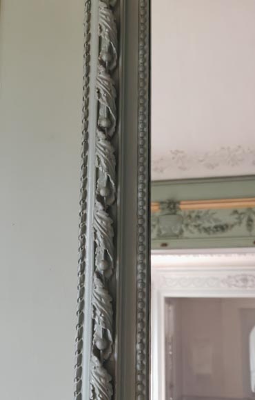 Louis XVI style trumeau richly decorated with a wreath of flowers Louis XVI style trumeau richly decorated with a wreath of flowers-3