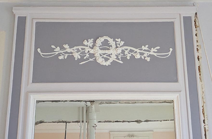 Louis XVI style trumeau adorned with an arch and wreaths of flowers Louis XVI style trumeau adorned with an arch and wreaths of flowers-1