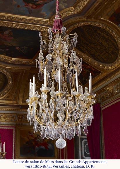 Pair of modern crystal chandeliers, Versailles models Pair of modern crystal chandeliers, Versailles models-2