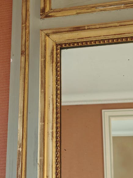 Louis XVI period gilded trumeau decorated with a garland of flowers Louis XVI period gilded trumeau decorated with a garland of flowers-4