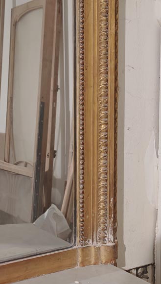 Large Napoleon III-style gilded trumeau with laurel garland Large Napoleon III-style gilded trumeau with laurel garland-7