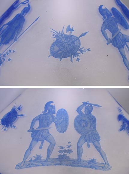 Napoleon III period lamp with engraved glass shade in Greek Revival style Napoleon III period lamp with engraved glass shade in Greek Revival style-5