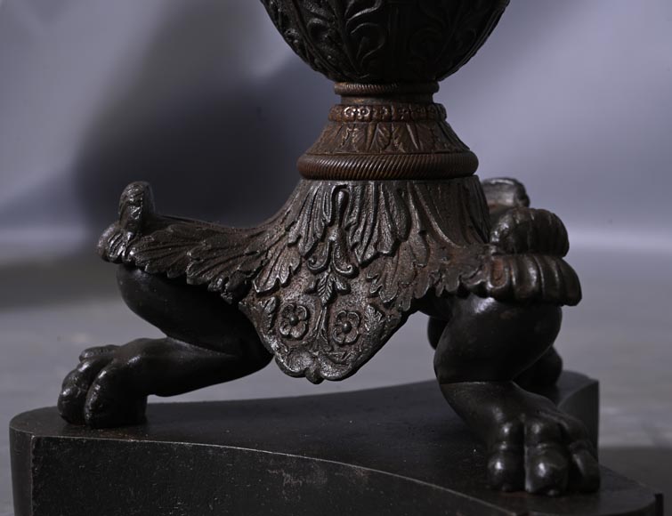 Napoleon III period lamp with engraved glass shade in Greek Revival style Napoleon III period lamp with engraved glass shade in Greek Revival style-10