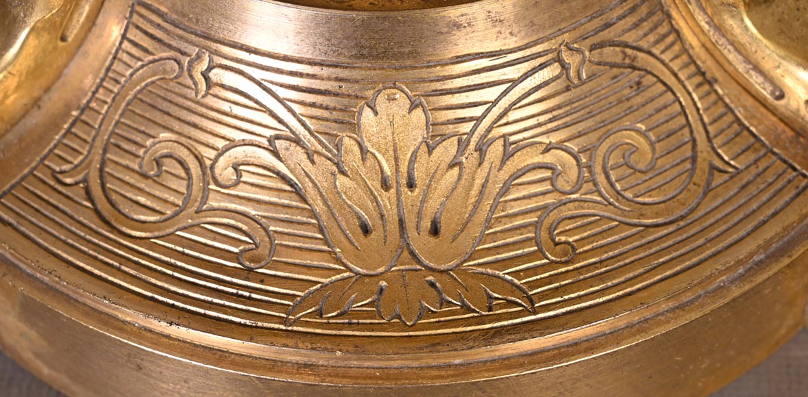 Escalier de CRISTAL (in the spirit of), Pair of pink porcelain potpourris, 19th century Escalier de CRISTAL (in the spirit of), Pair of pink porcelain potpourris, 19th century-9