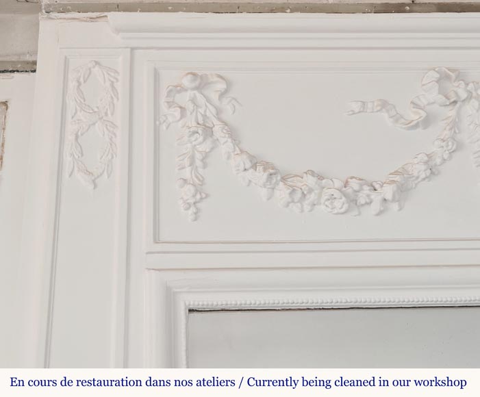 Louis XVI style trumeau decorated with a garland of flowers Louis XVI style trumeau decorated with a garland of flowers-3