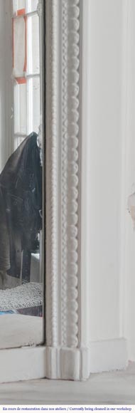 Louis XVI style trumeau decorated with a garland of flowers Louis XVI style trumeau decorated with a garland of flowers-4