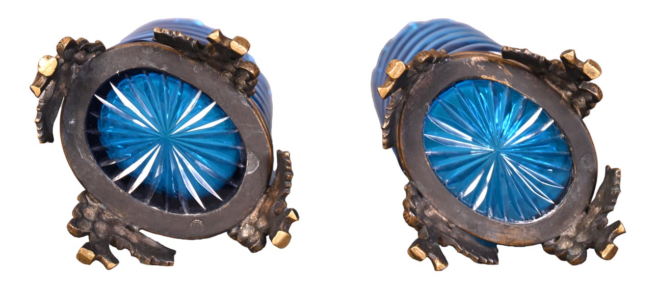 Signed Pair of Blue BACCARAT Crystal Vases with Gilt Bronze Mounts – Late 19th Century Signed Pair of Blue BACCARAT Crystal Vases with Gilt Bronze Mounts – Late 19th Century-5