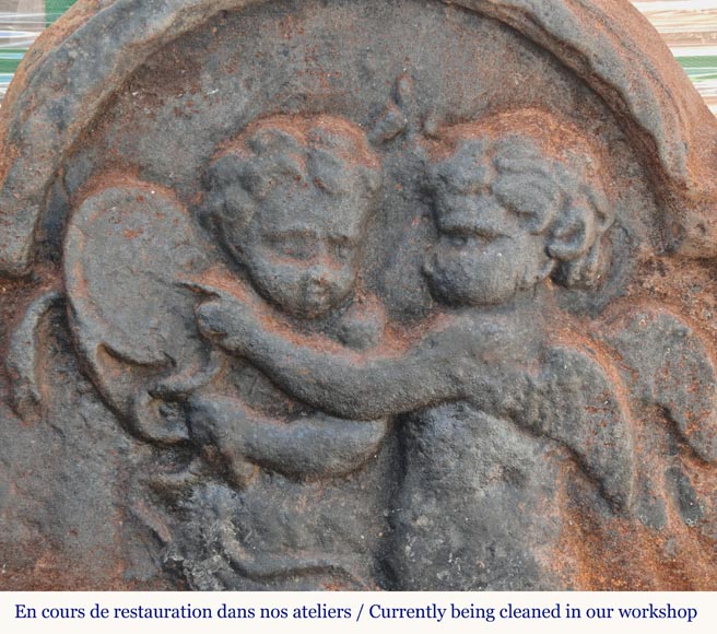 Small Louis XV period plaque with putti Small Louis XV period plaque with putti-1